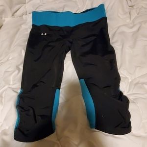 Under Armour cropped running leggings heat gear L
